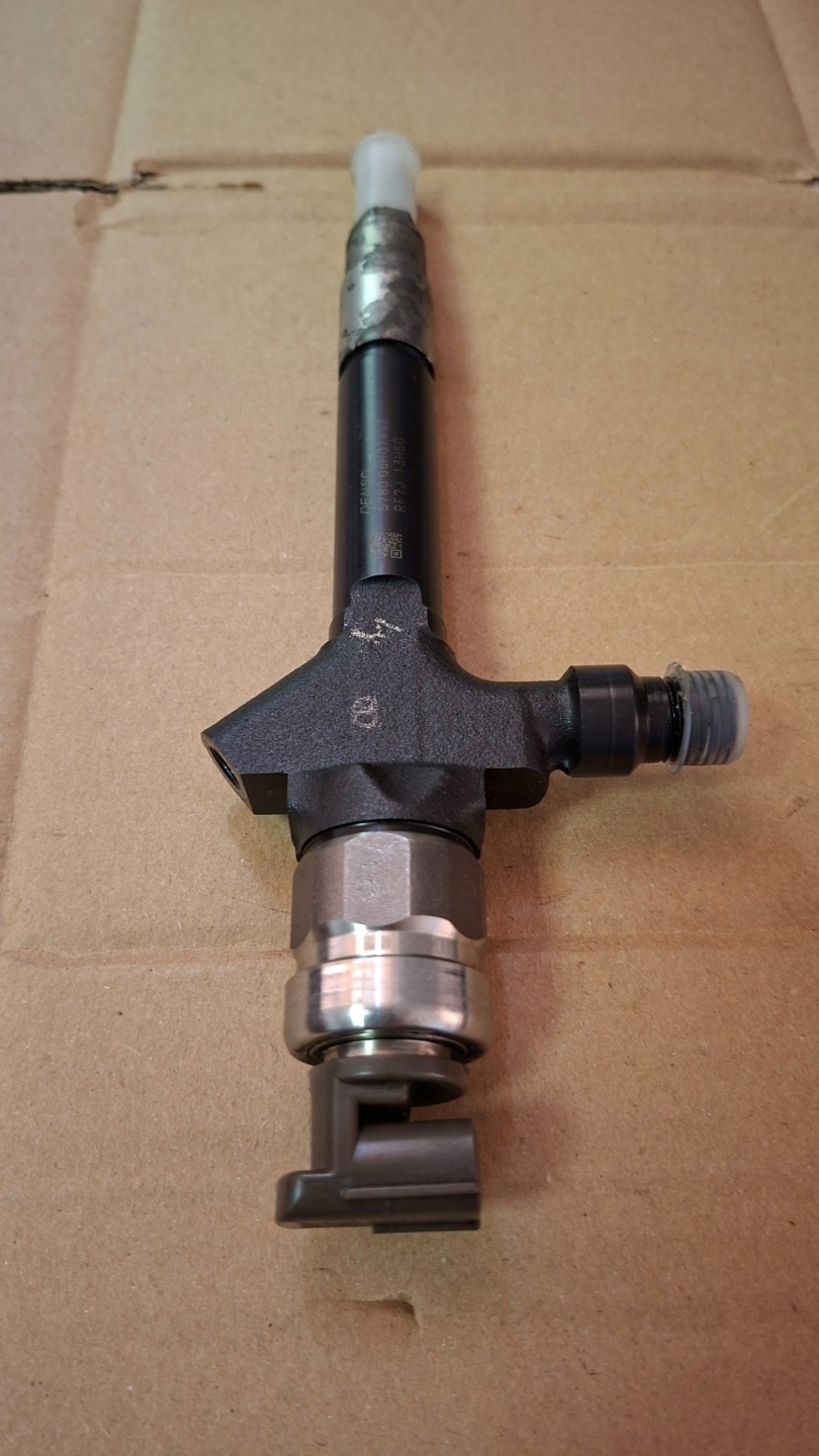 injector MAZDA 2.0CITD DENSO RF7J13H501 WYDRUK