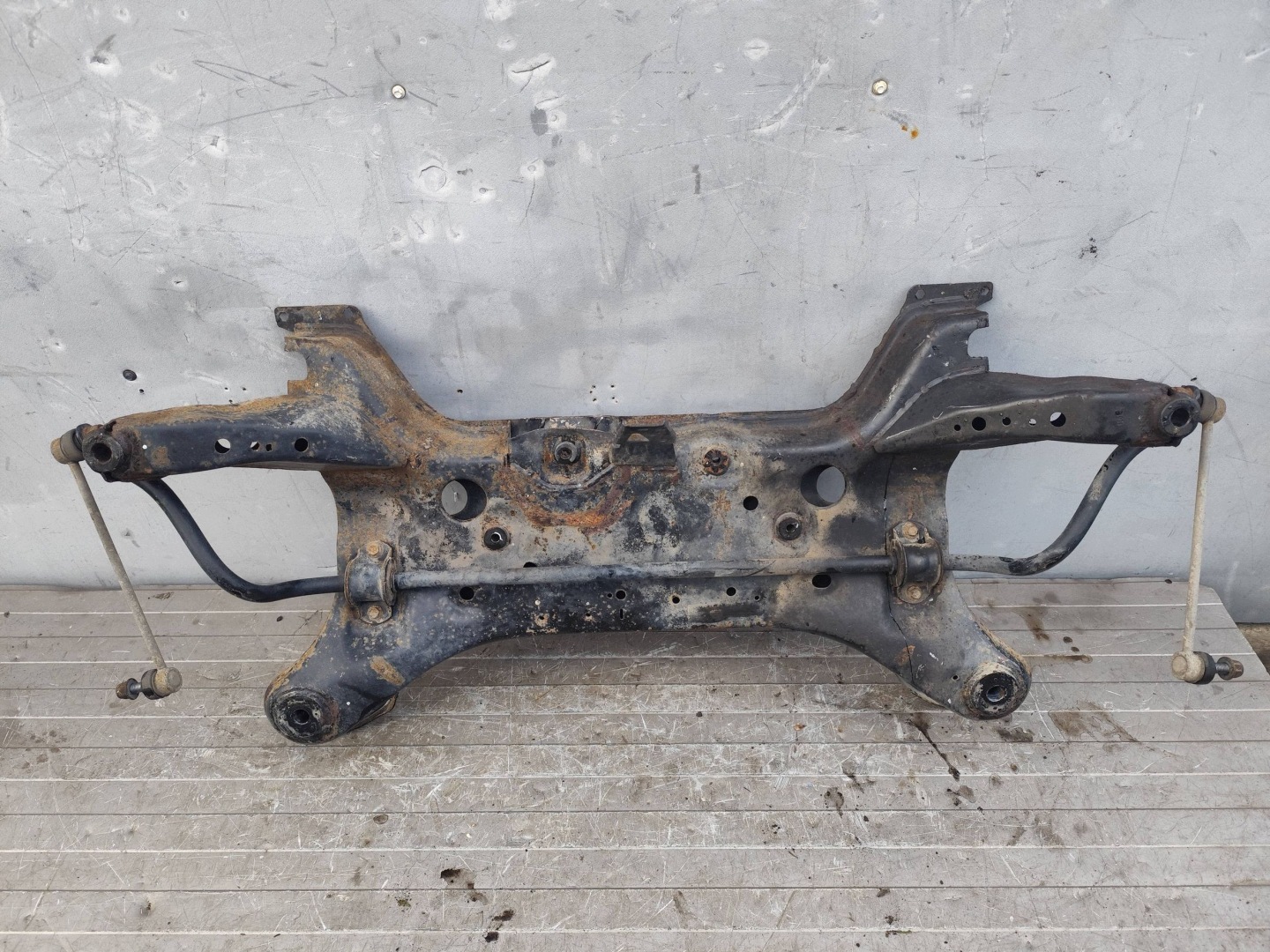 FORD TRANSIT CUSTOM subframe axle beam