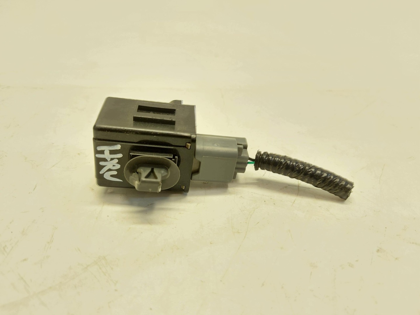 Honda HR-V III eHEV lautsprecher buzzer brzeczyk original 068900-6460
