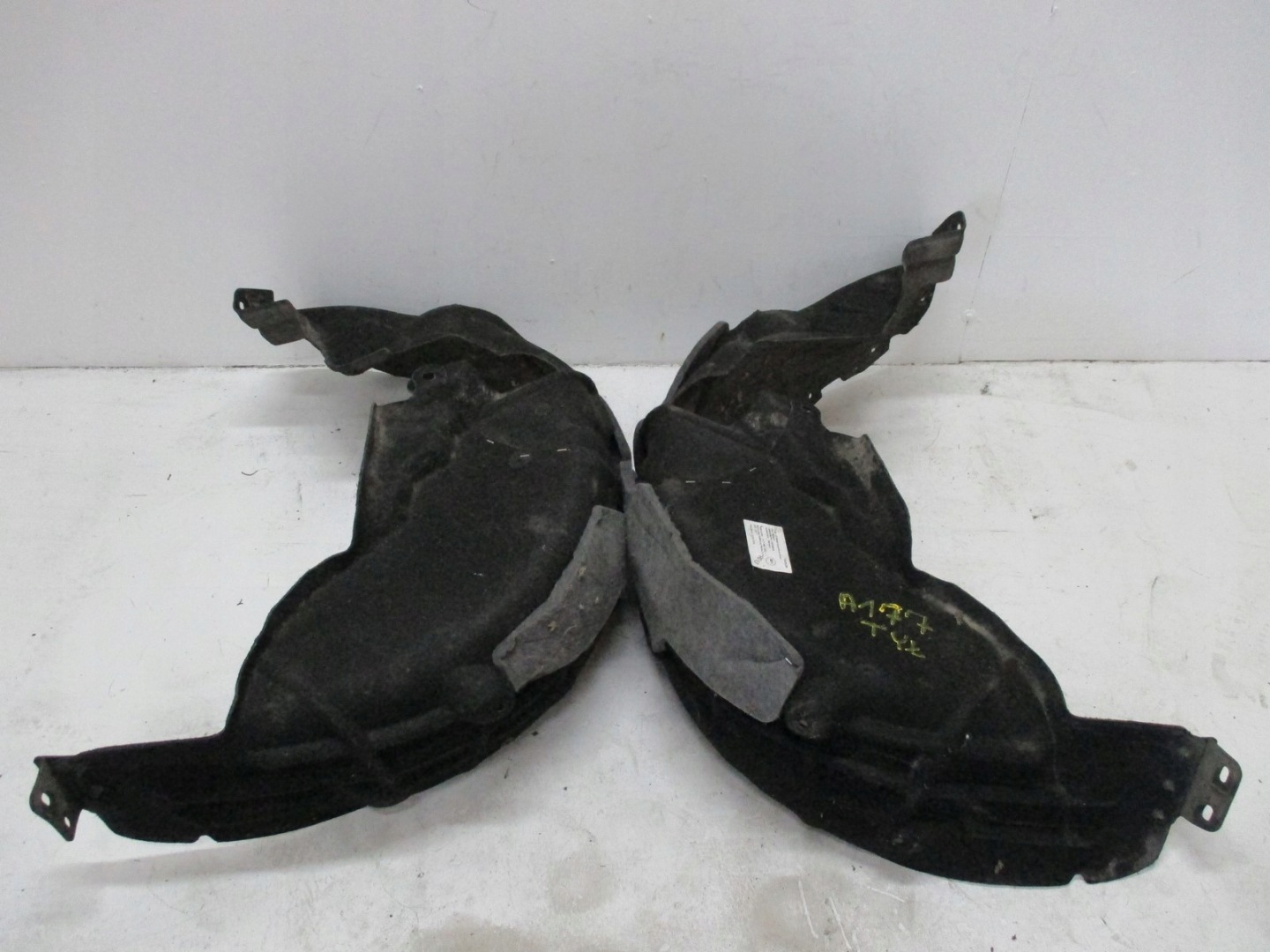 RADSCHALE HINTEN MERCEDES A177 A1776901900
