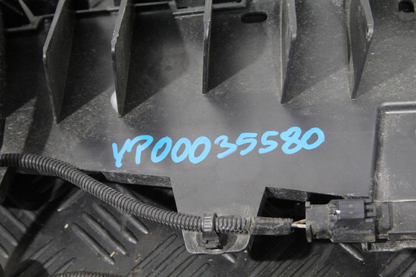 bumper bracket rear part OPEL GRANDLAND X YP00035580