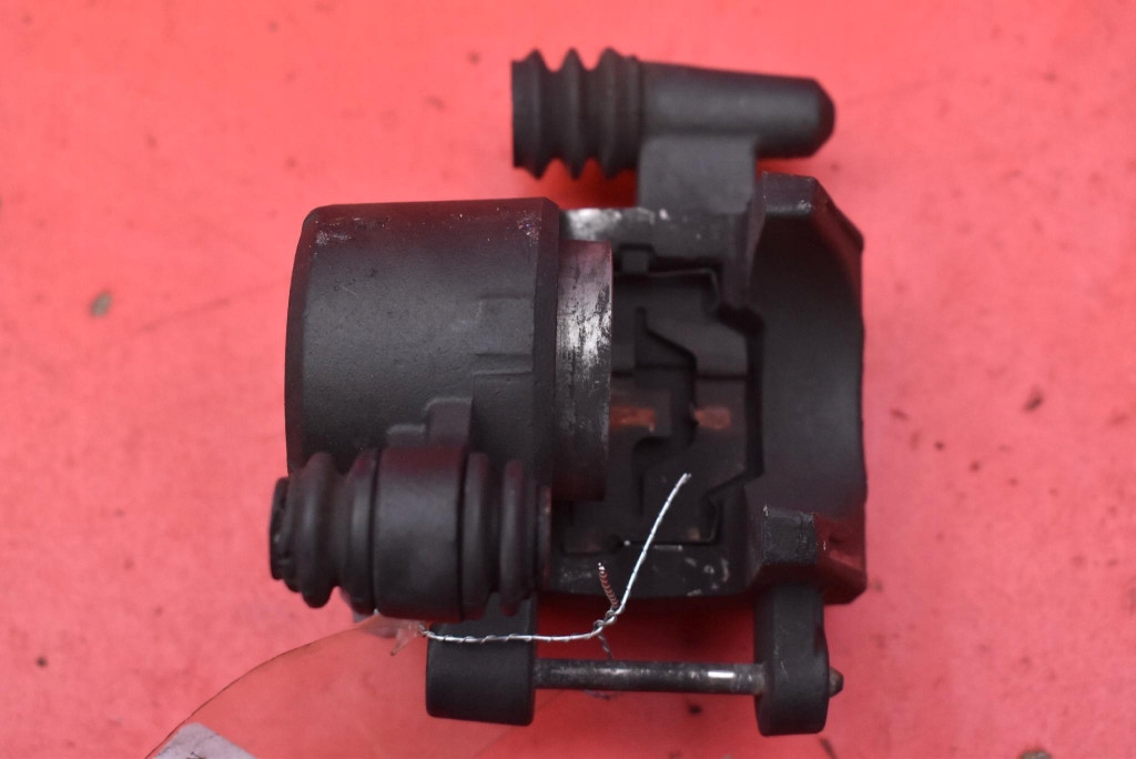 caliper brake left rear part SUZUKI GSXR 1000 K7 185KM 07