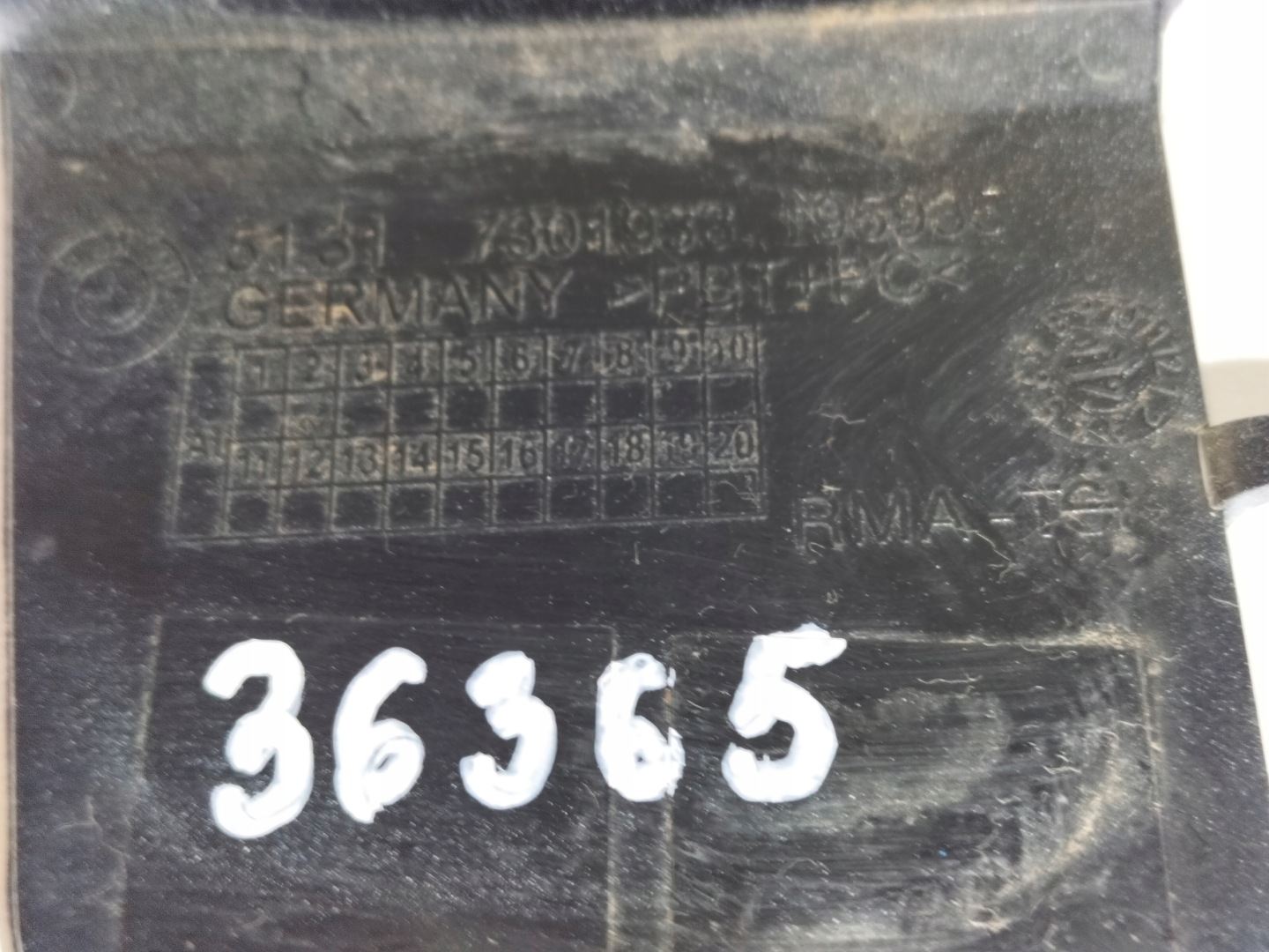 ABSCHLEPPÖSE DER STOSSSTANGE HECK BMW 2 F45 14