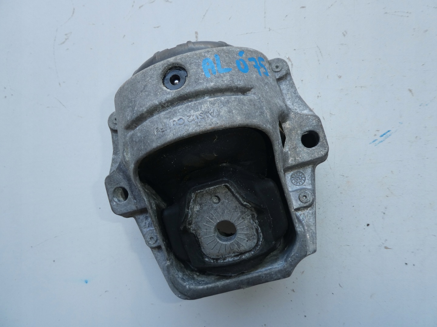 engine mount AUDI A4 B8 A5 Q5 8R0199381