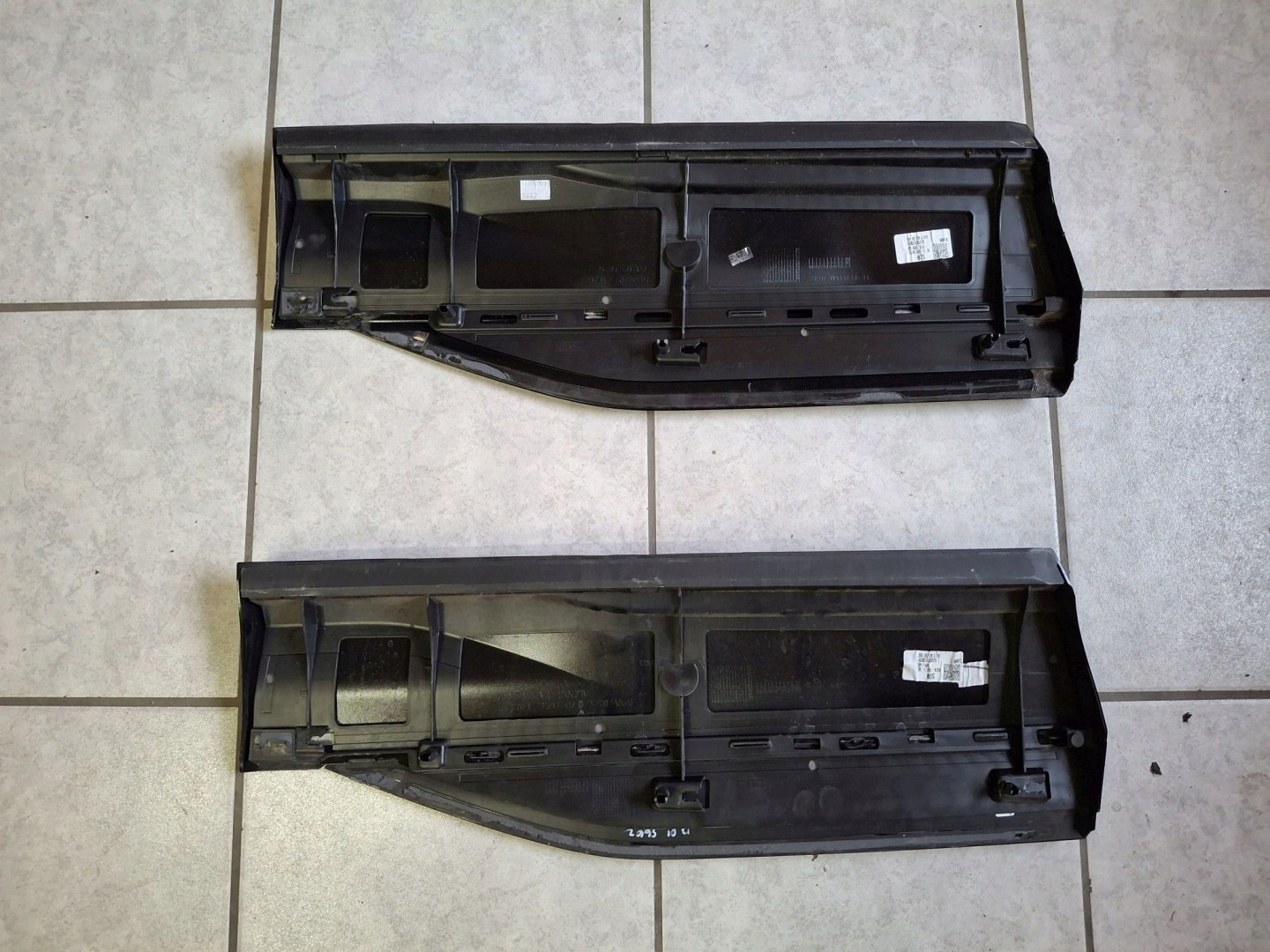 moulding for door right rear. AUDI Q4 E-TRON 2021R->