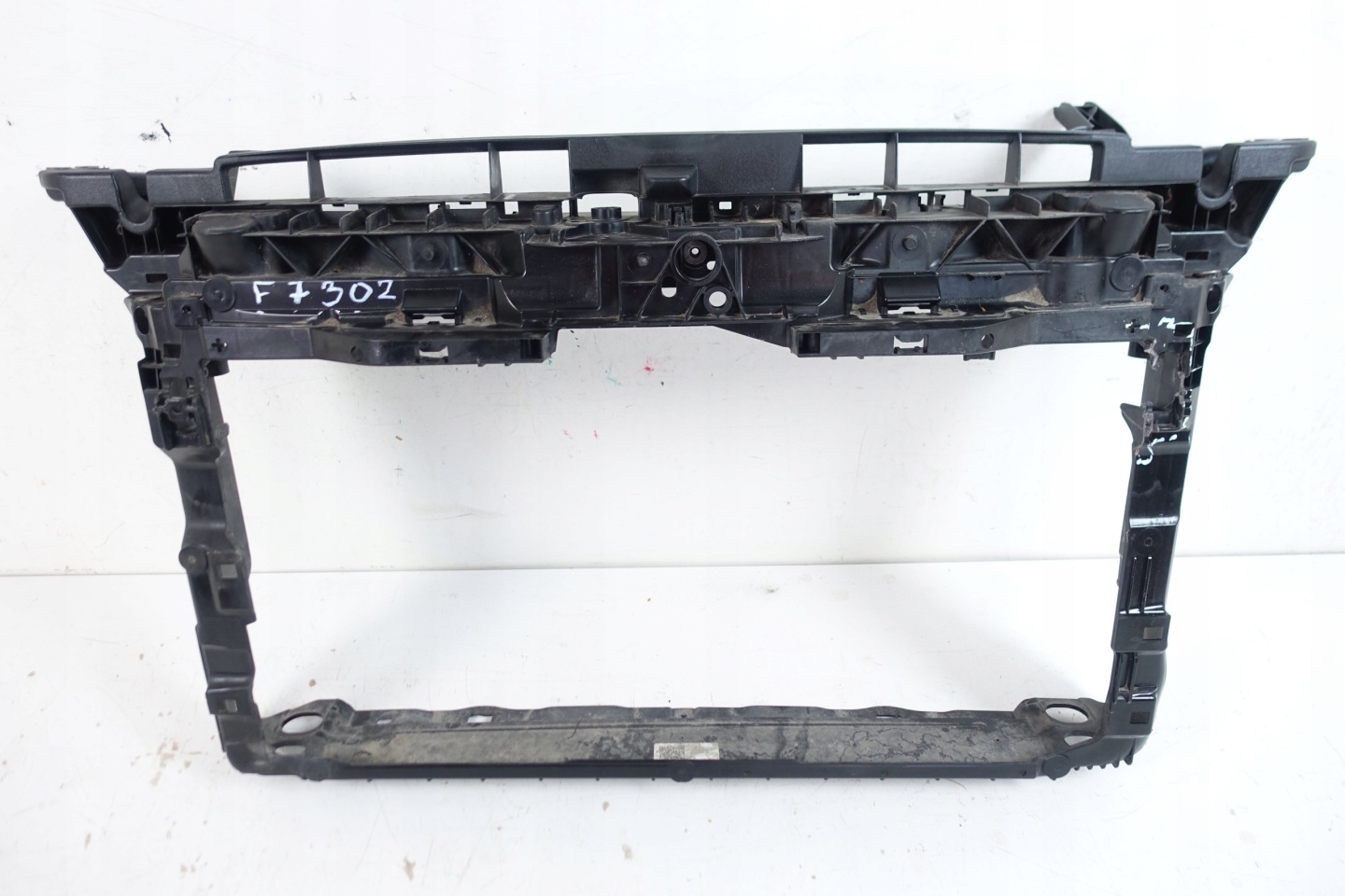 VW GOLF VIII 2019- pillar iron support panel for radiators 5H0805594