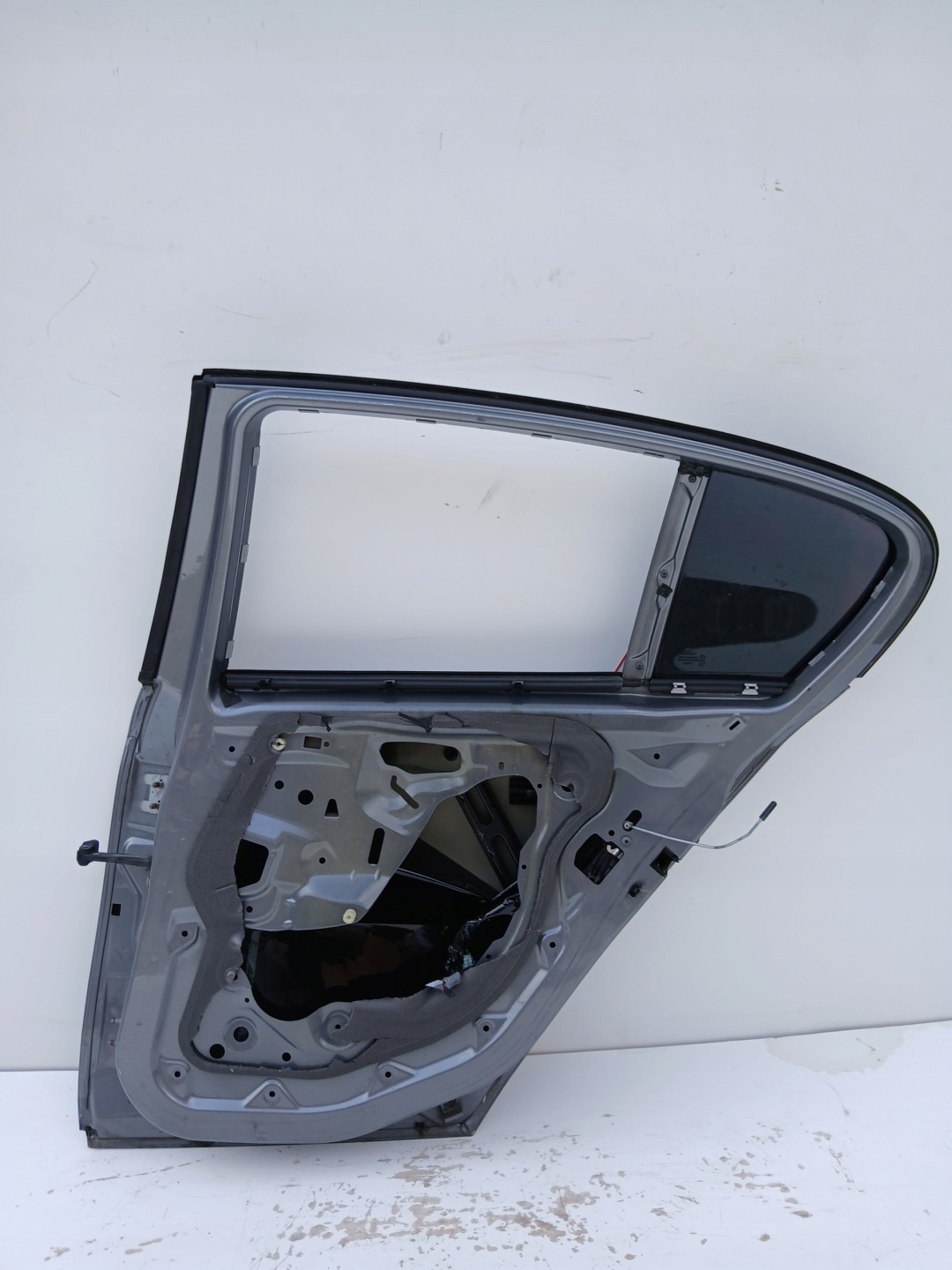 Tür rechts hinten BMW E87 SPACEGRAU A52/7