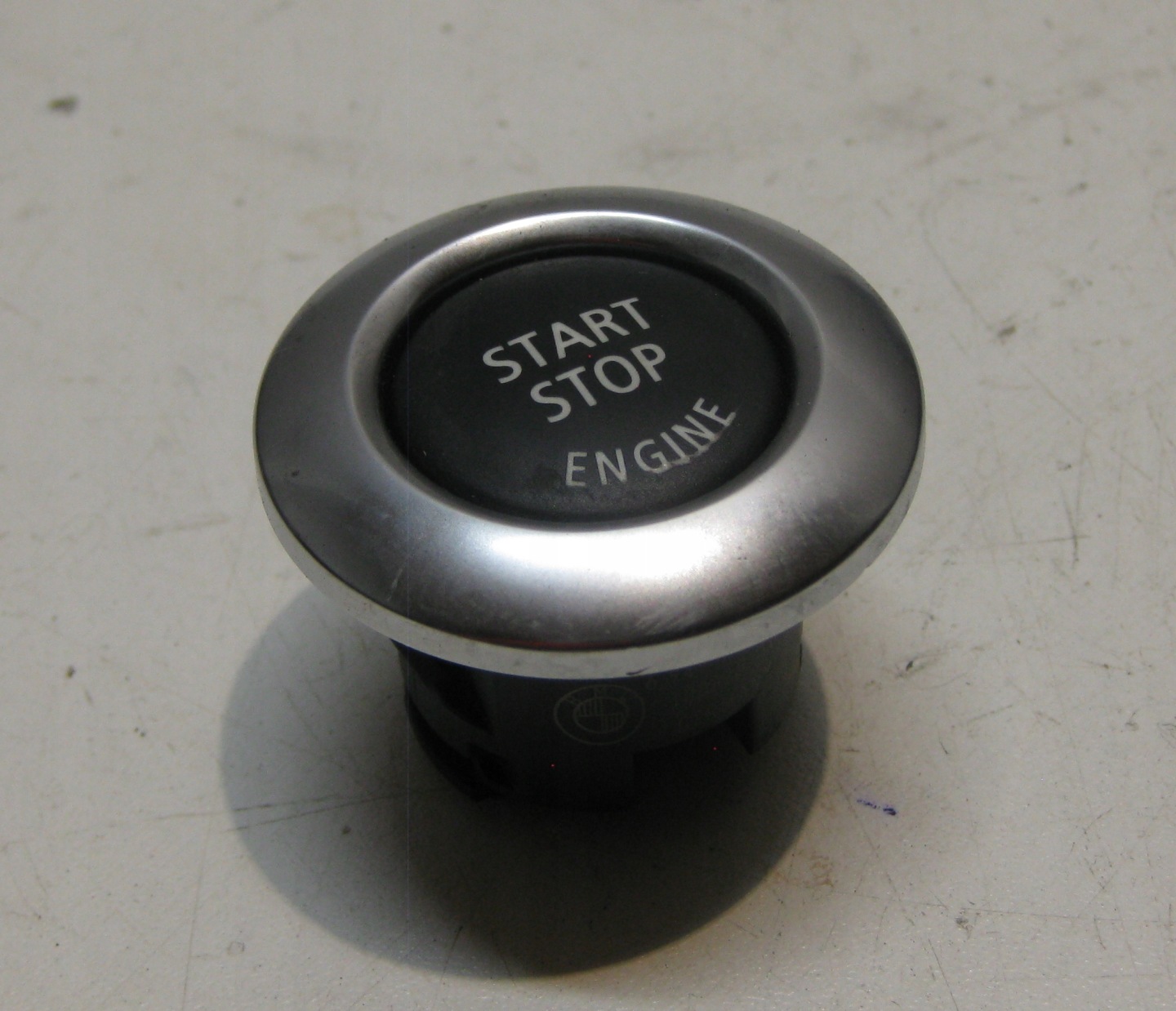 BMW E87 5D 07R button switch switch START STOP 6949499