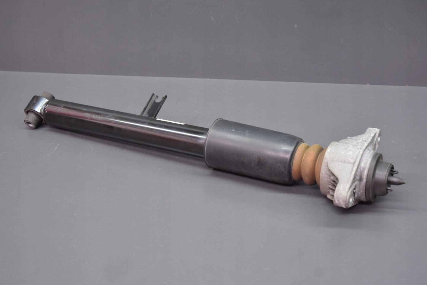 shock absorber right left rear part BMW 3 G21