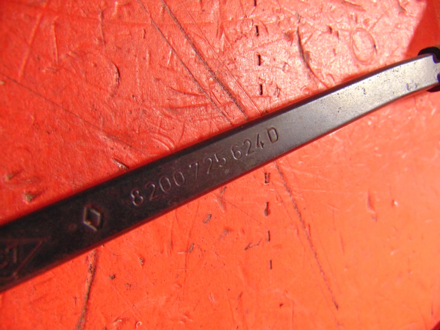 RENAULT TWINGO II 2 wiper arm right left front EUROPA KPL