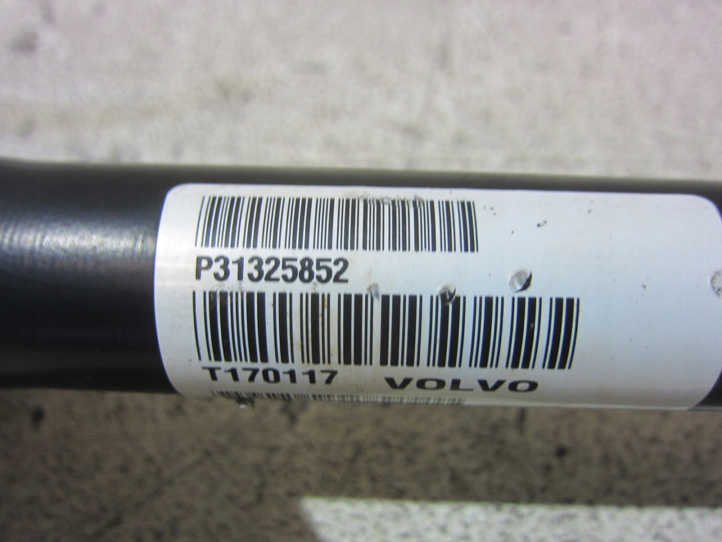 VOLVO XC90 XC 90 II semi-axis left front left front 2.0 T6 original 31325852