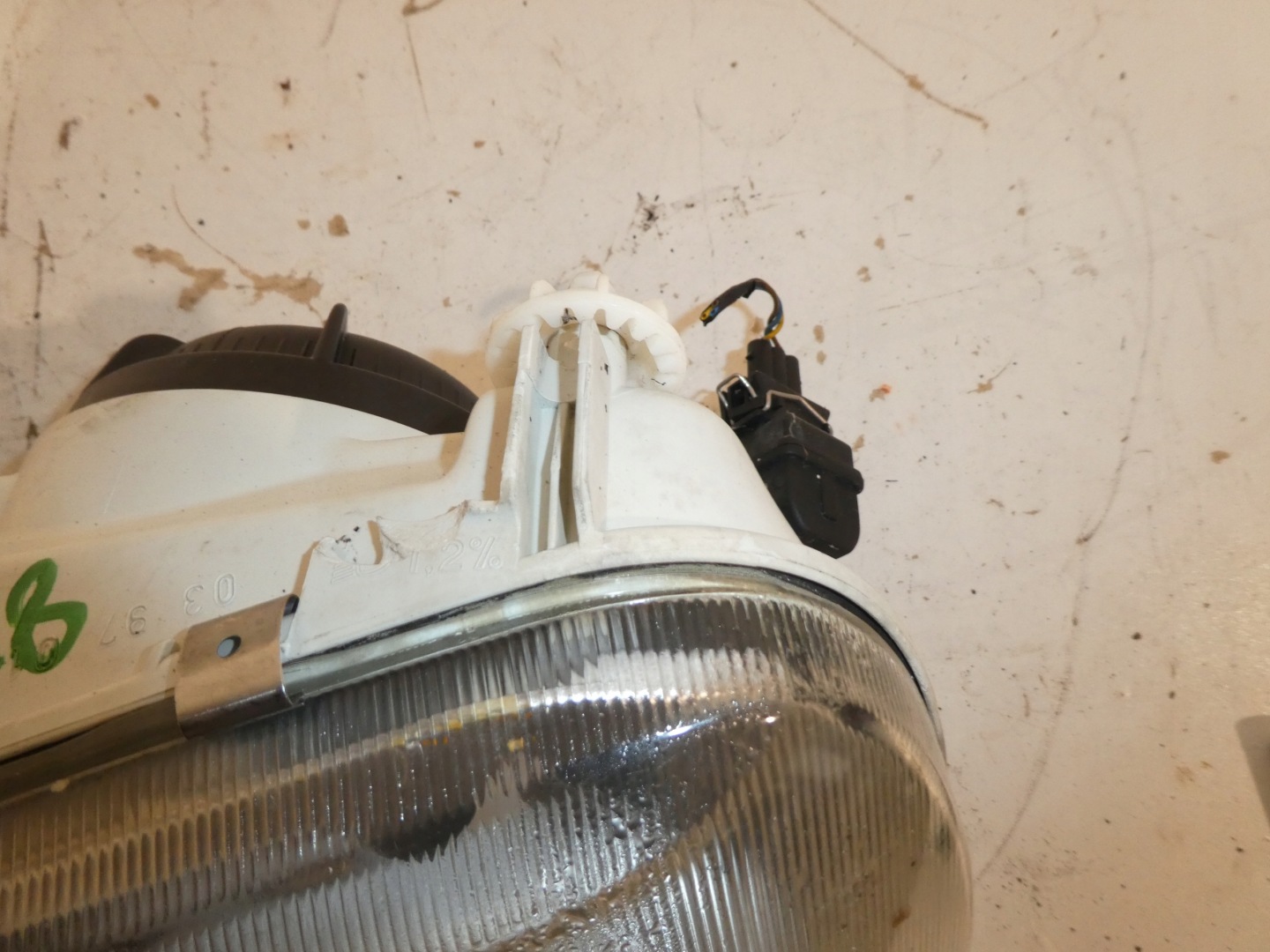 light front left VW GOLF III