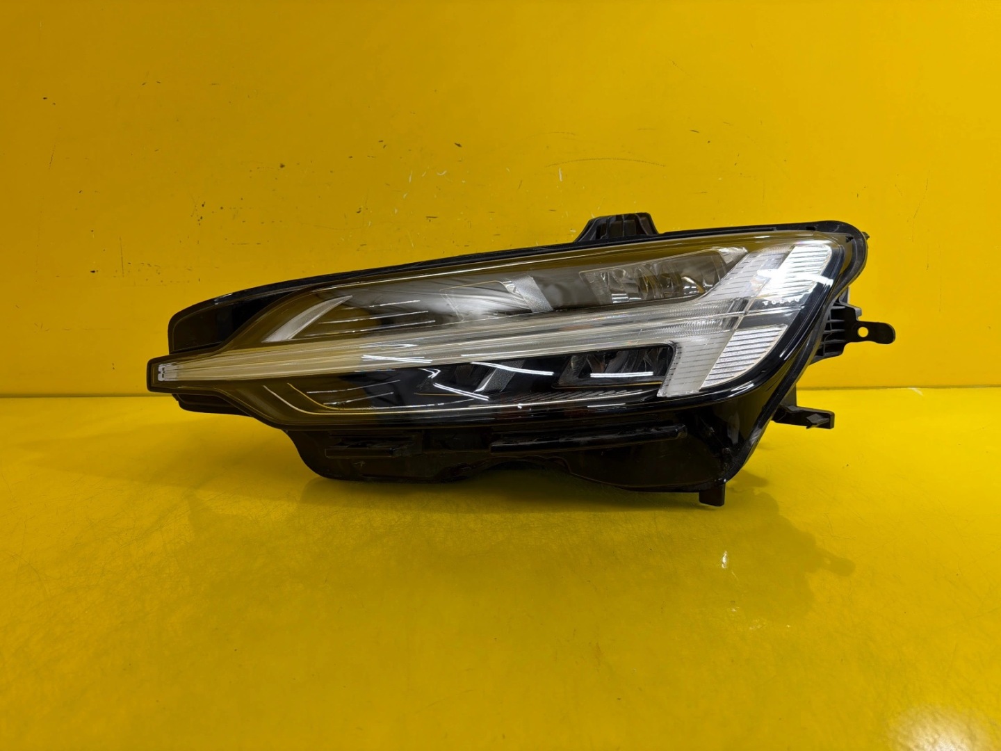 light left Volvo V60 S60 II 2018- Full Led 32314148