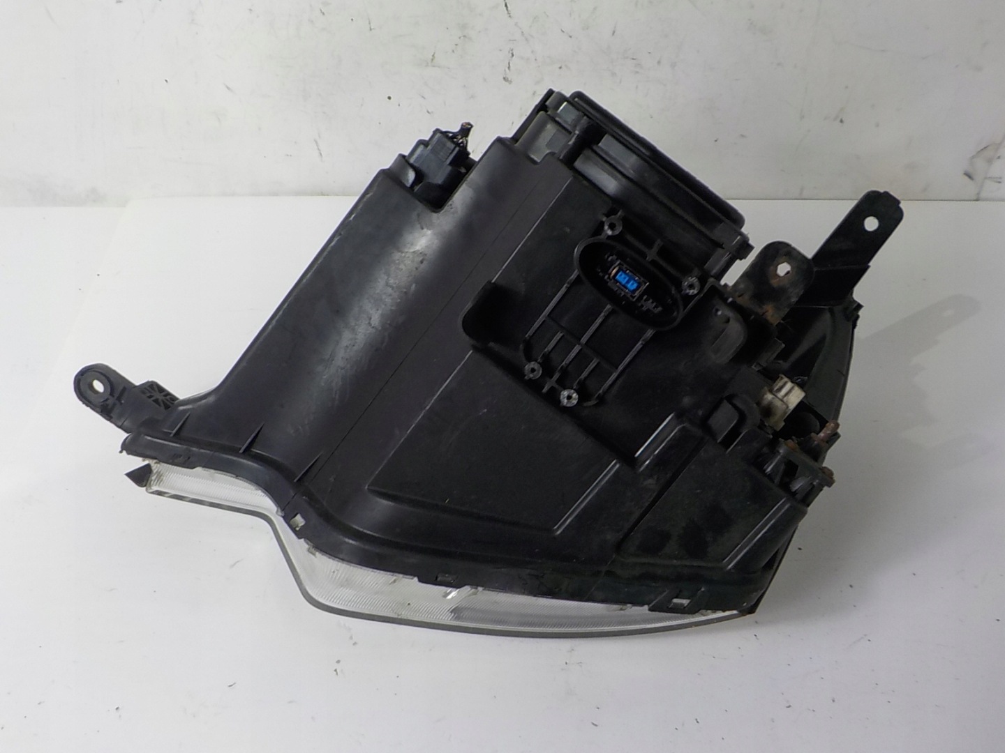 OPEL ANTARA XENON light right front front UK
