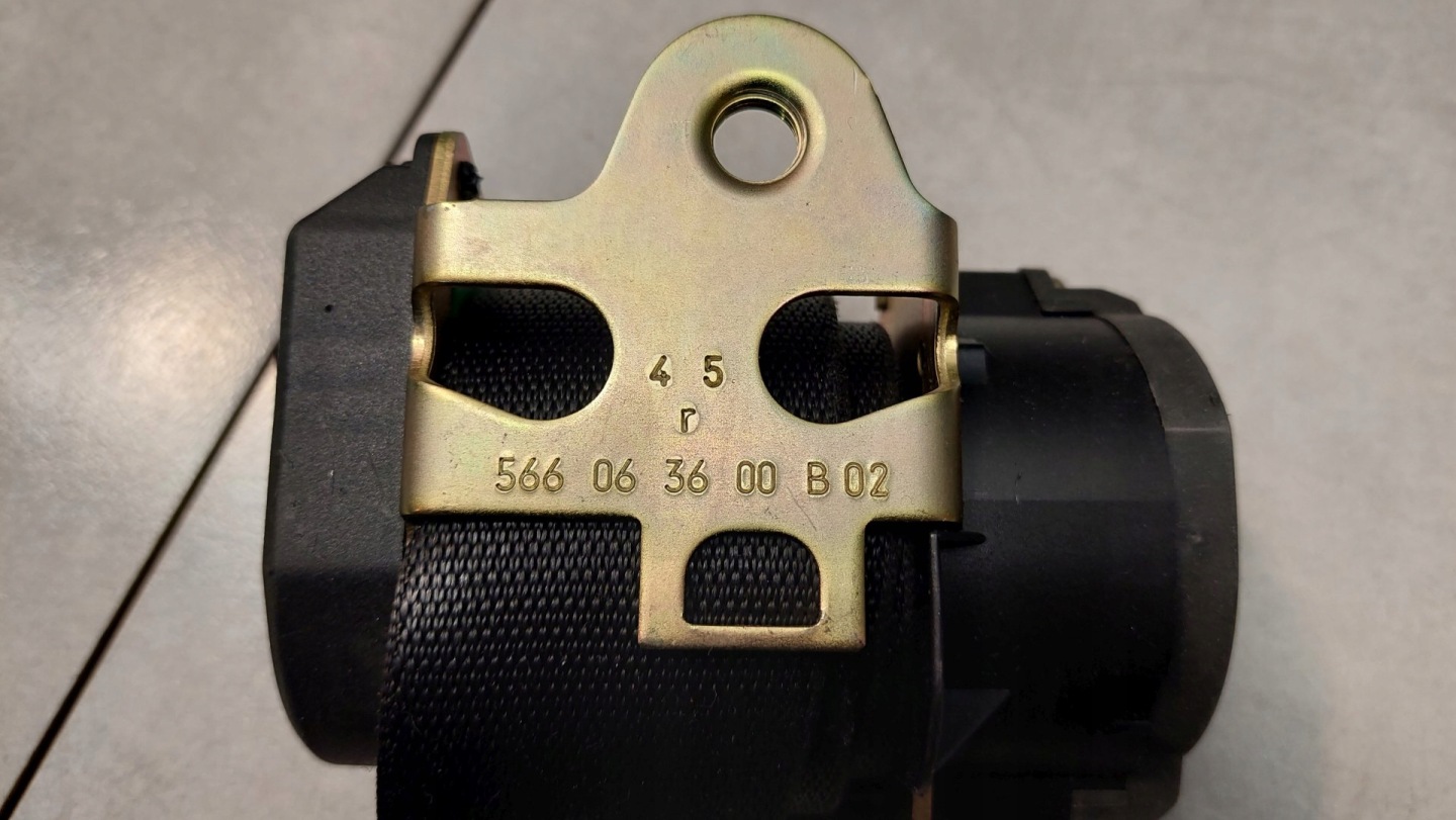 tension belt safety right front MERCEDES W168