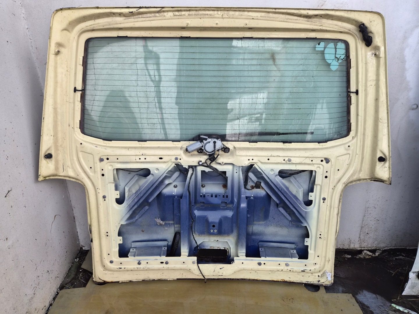 trunk door cover boot rear part VW T5 T5 LIFT