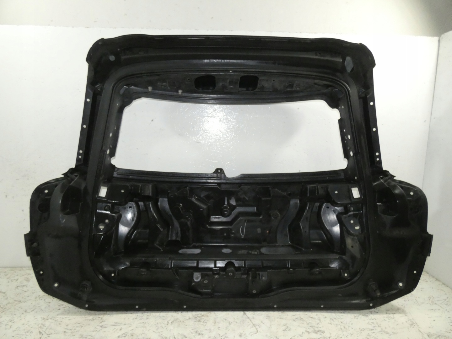 Citroen C4 Grand Picasso II trunk door boot rear part