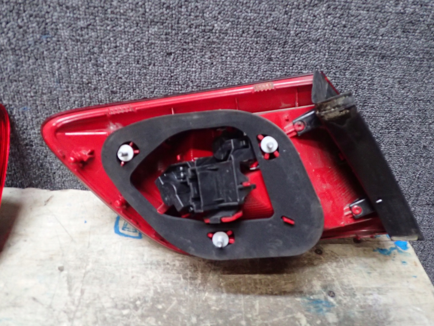 LIGHT REAR PART RIGHT SEAT IBIZA KOMBI 6J8945095C