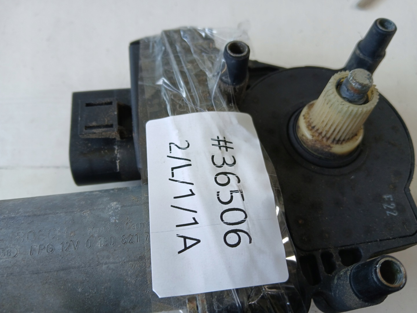 AUDI A6 C5 mini motor windows left front 0130821775