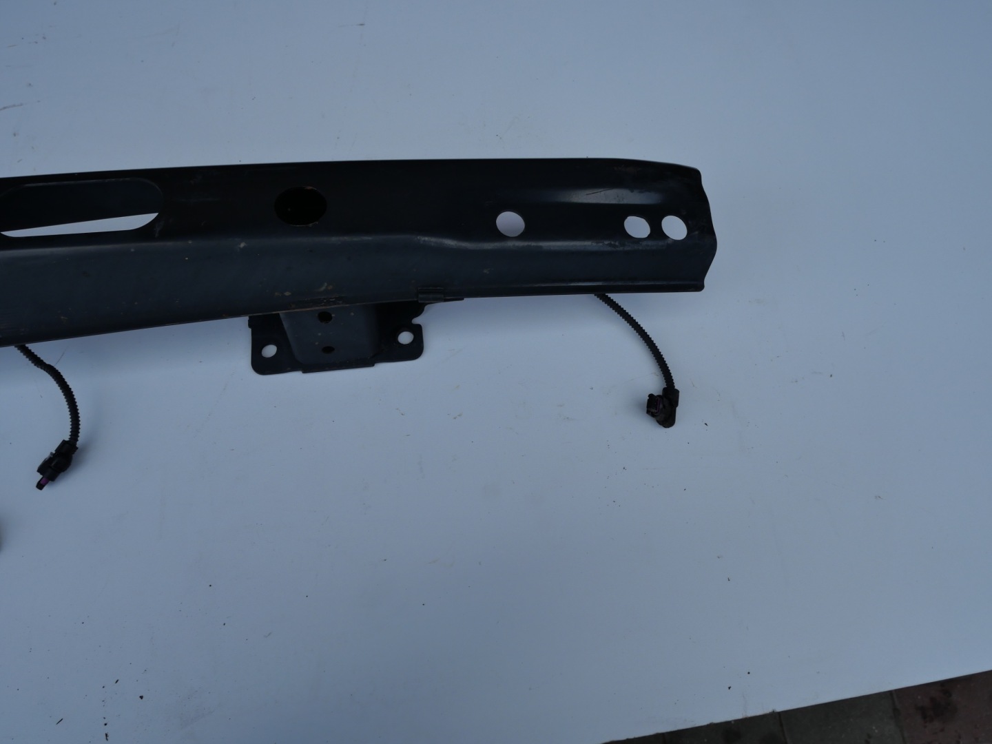 W T5 LIFT BEKLA below bumper rear part 7H0807305