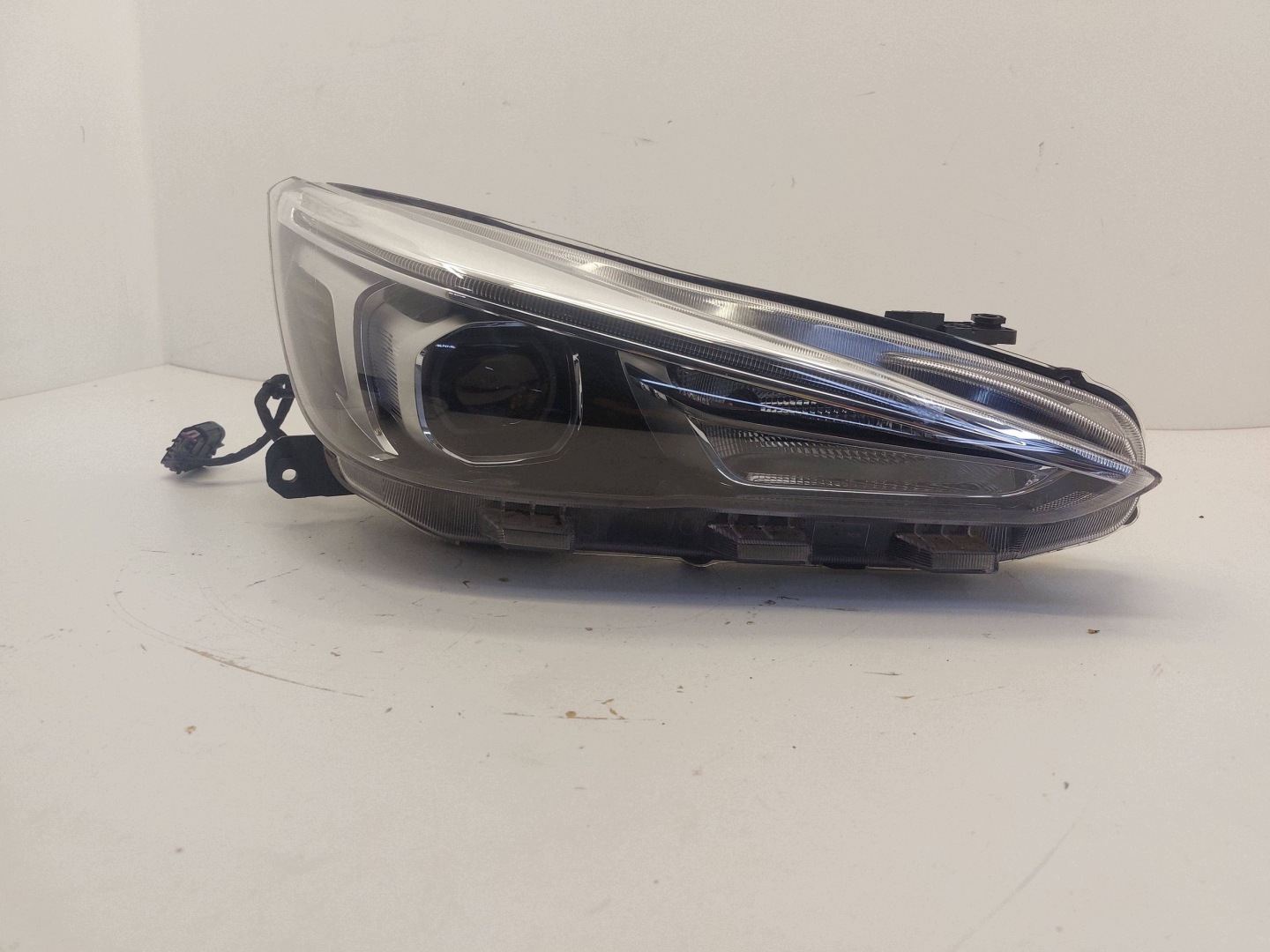 MG3 III 2024- light front right FULL LED 11202757 EUROPA