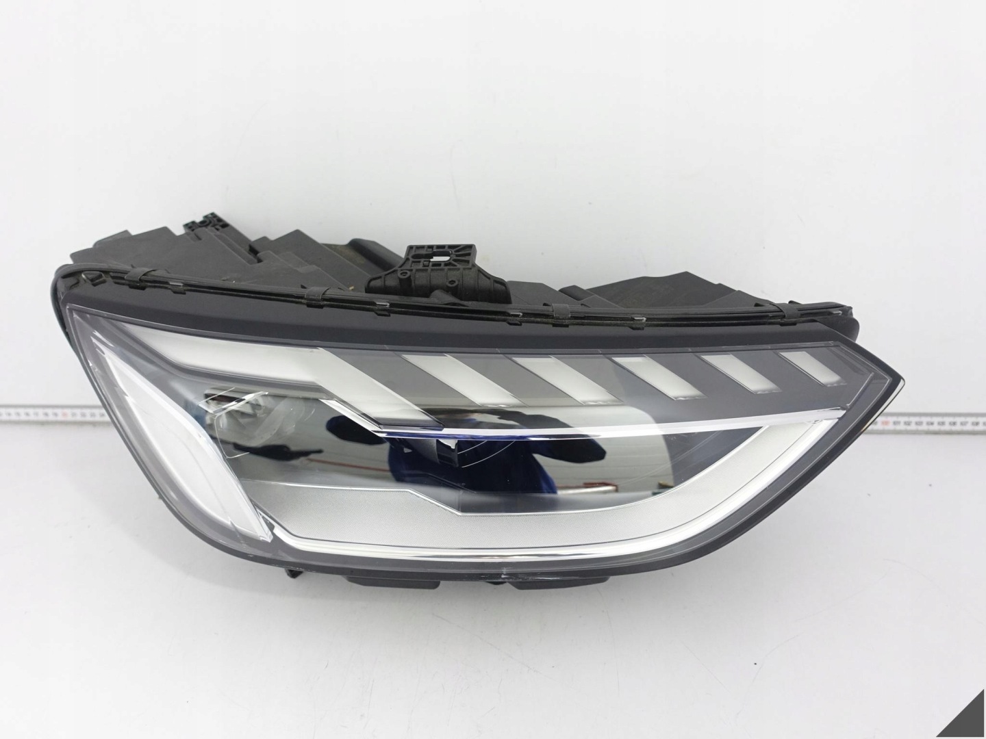 AUDI A4 S4 B9 8W0 LIFT 19-25 light HEADLIGHT FULL LED right front EUROPA