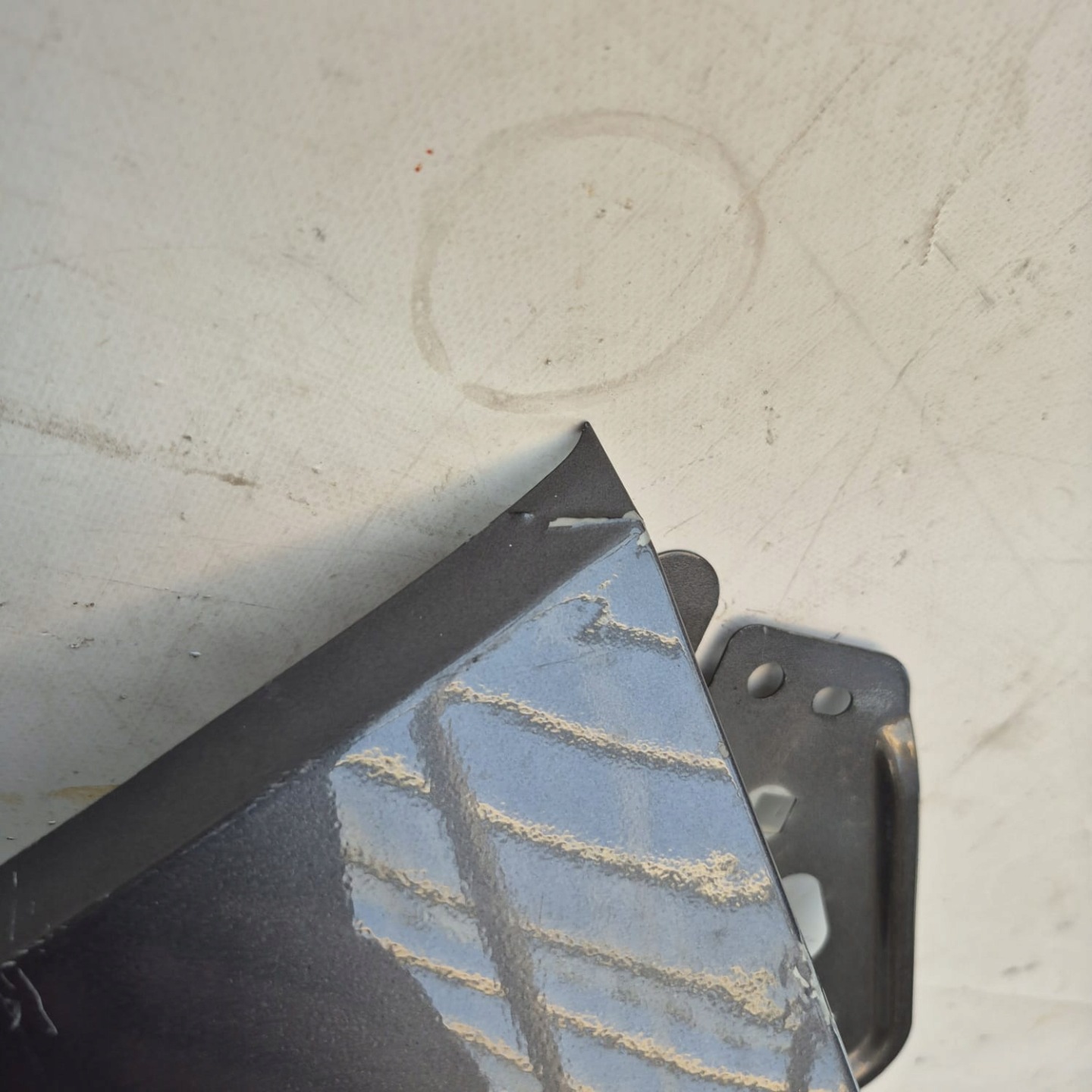 VW AMAROK II 2 2HJ 22- fender right front front