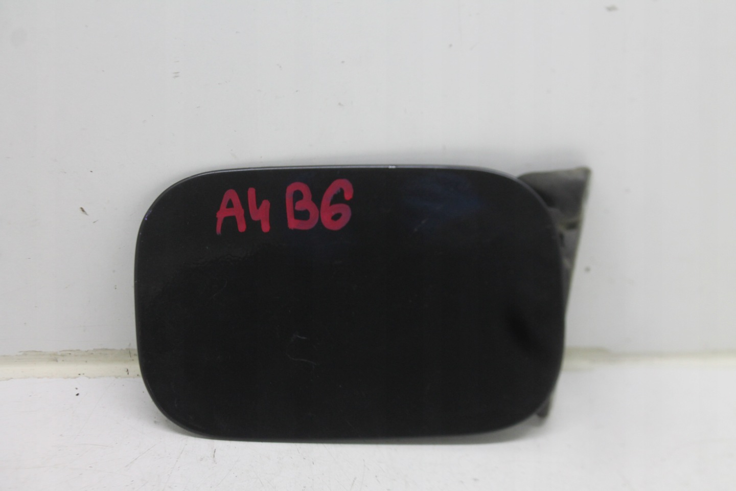 Volet trappe carburant Carburant 8E0809905B AUDI A4 B6