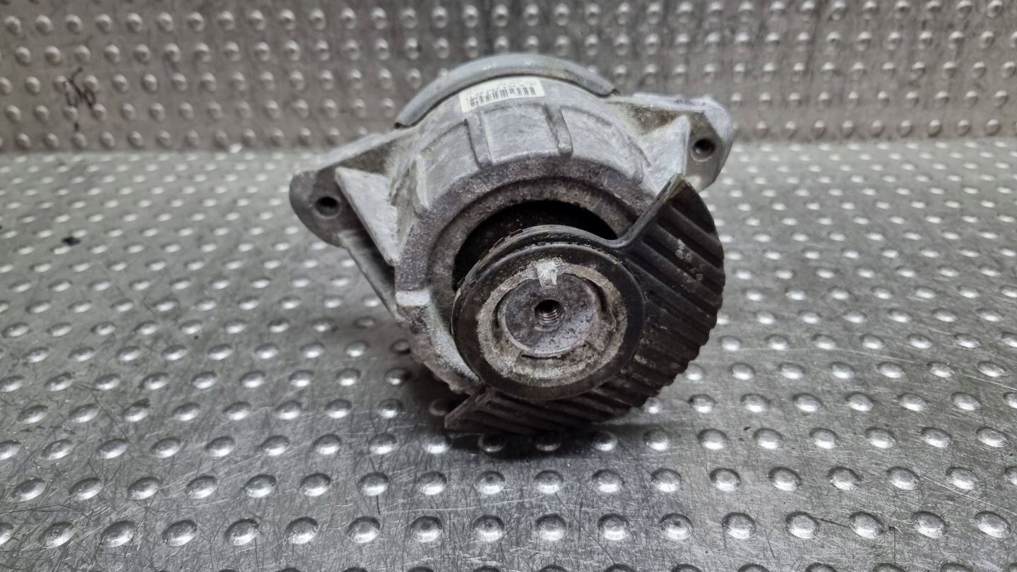 engine mount A2042404217 MERCEDES W204 W212 CLS X218 1.8 CGI