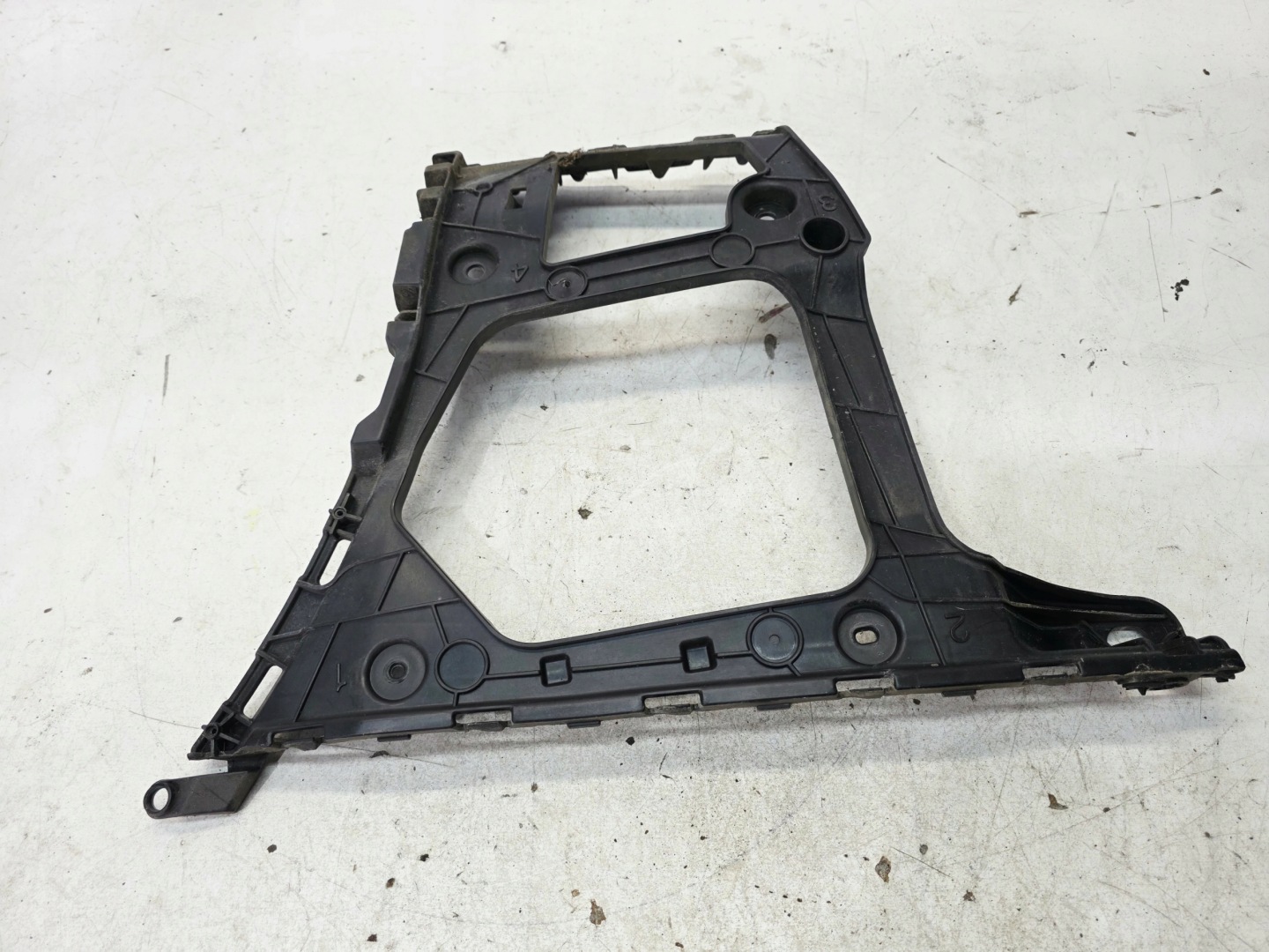 Support Support plaque Pare choc Droite Arrière AUDI Q7 4M 4M0807454