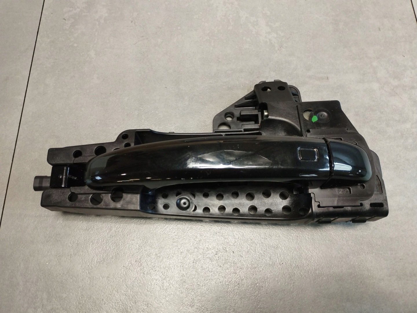Audi A5 Sportback 8TA handle right rear part LY9T 8T02837886