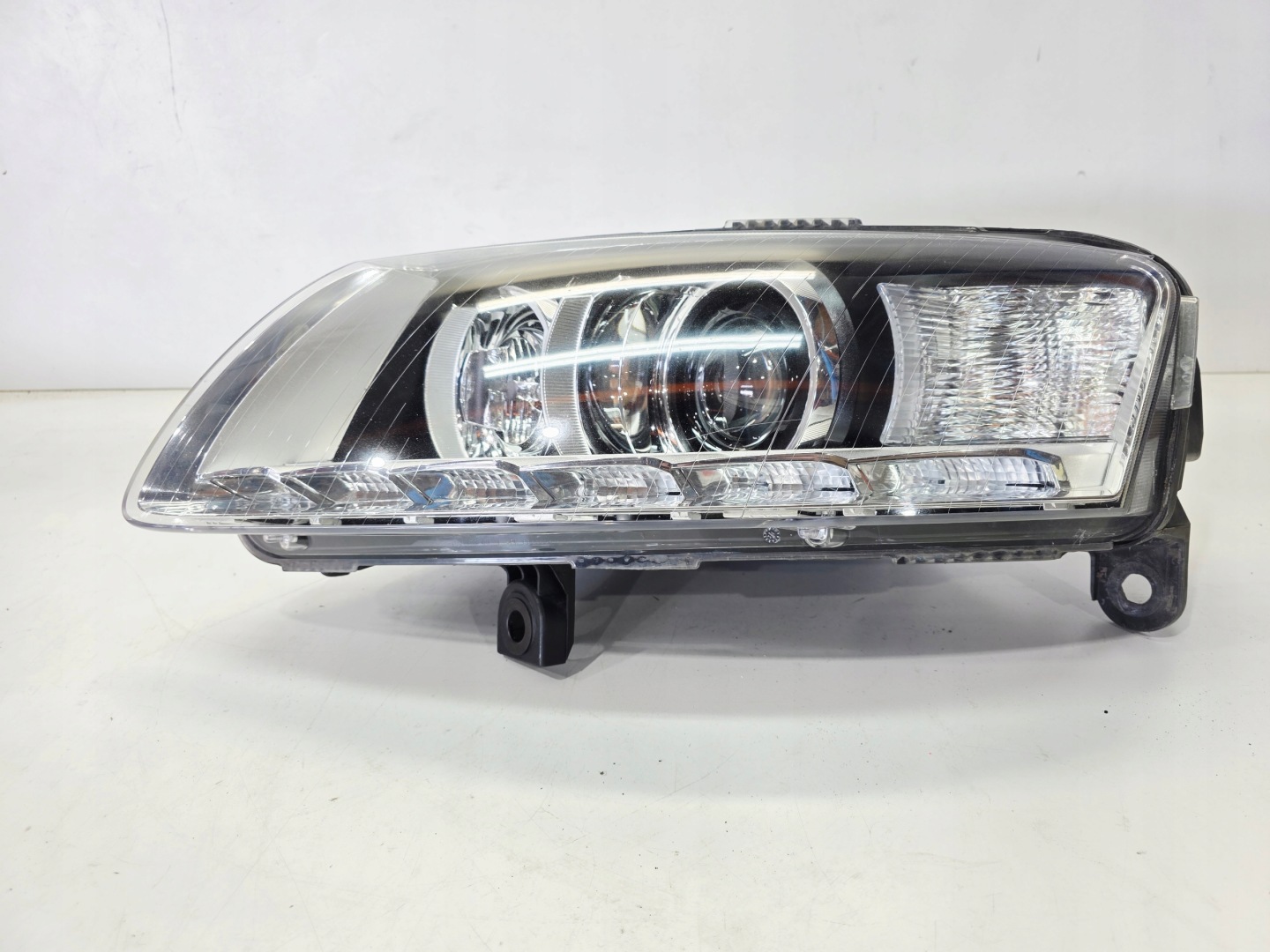 REFLEKTOR left front BI XENON positioning AUDI A6 C6 LIFT 4F0941029FJ EU 83/25