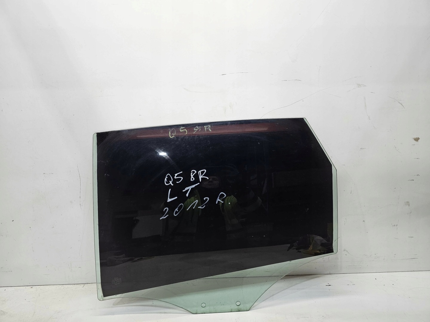 window side door left rear part AUDI Q5 8R 2012R