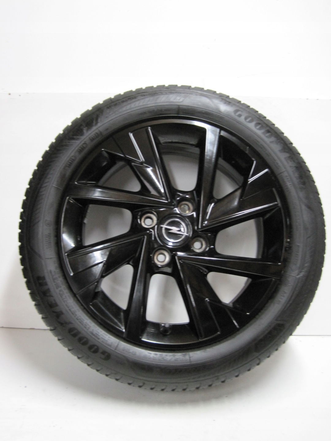 wheels discs tyres OPEL CORSA F R16 6MM M+S