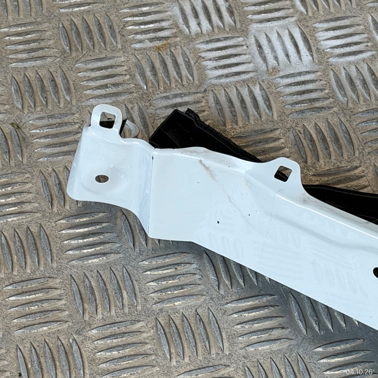 fender front left TOYOTA YARIS CROSS 2023 year