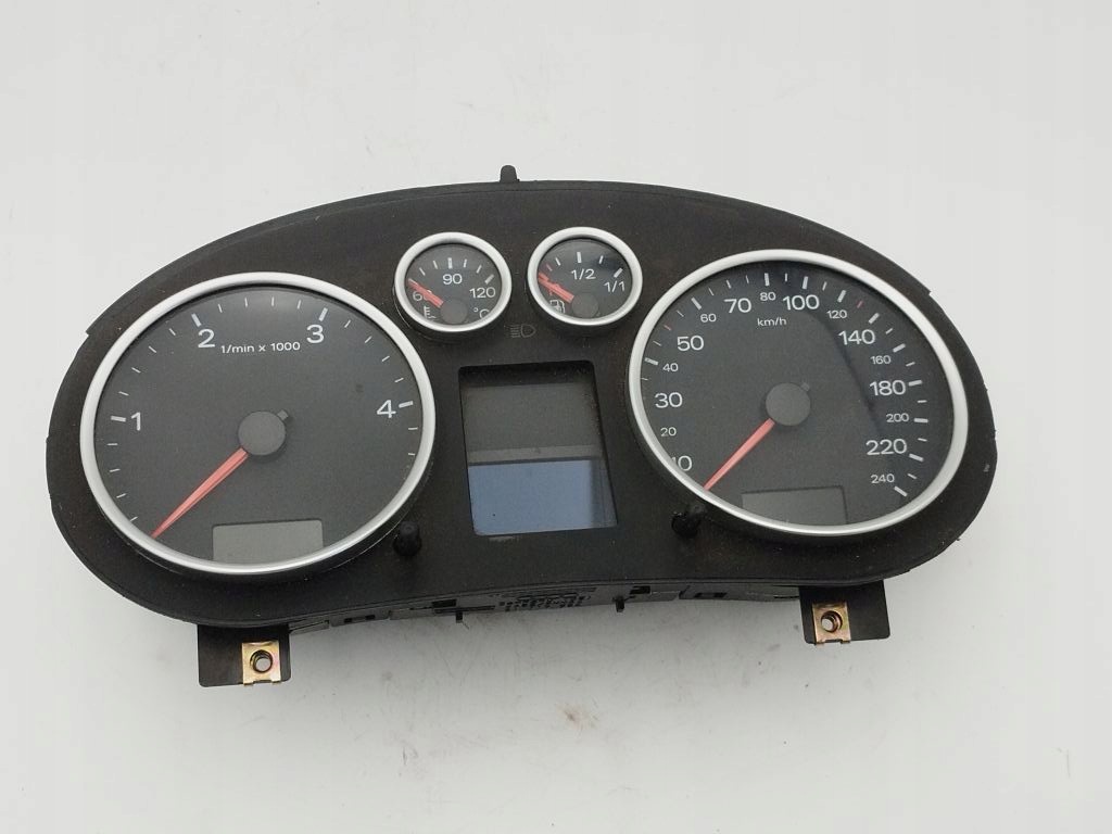 Audi A2 1.4 TDI dials dials predkosciomierz 8Z0920900M