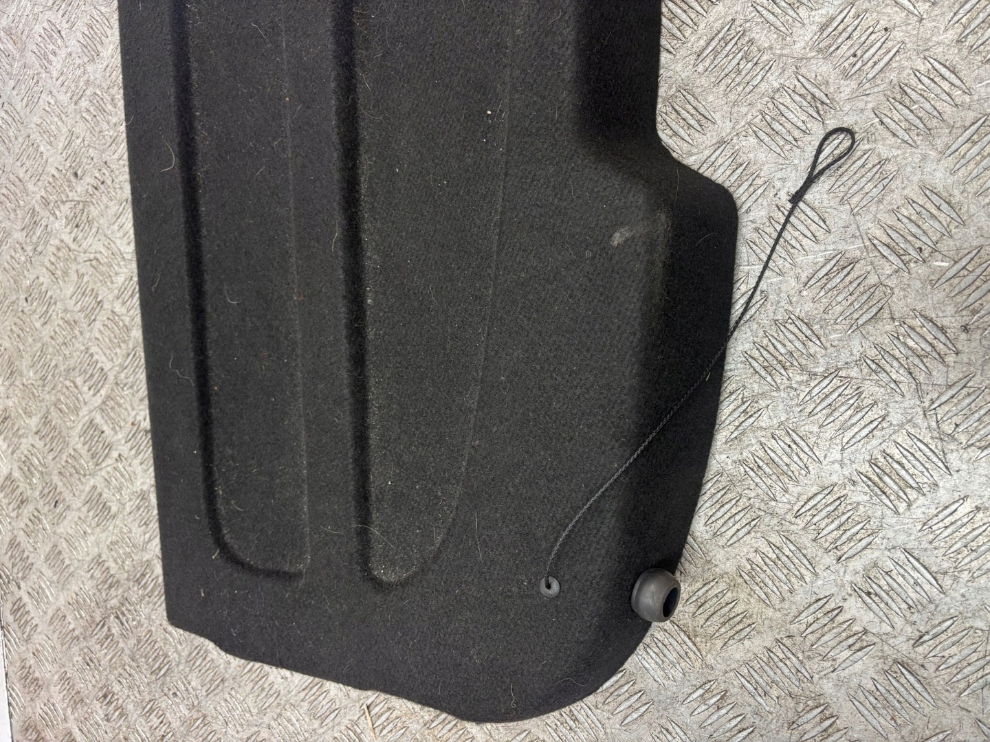 plato rear boot FORD FIESTA MK7 09- 8A61A46506AJ