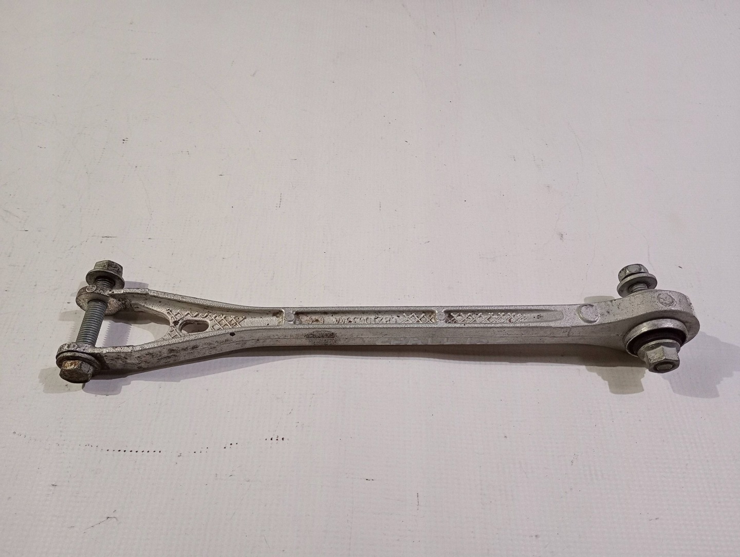 arm rear part rear right left Dodge Challenger Charger 2015