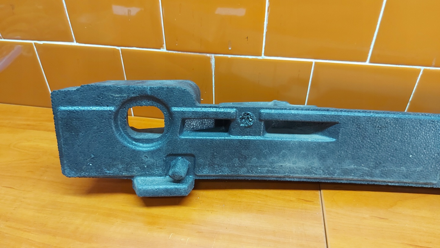 ABSORBER Polystirén nárazníku předek TOYOTA COROLLA E16 E18 16-18