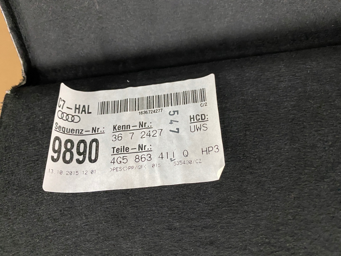 AUDI A6 4G5 C7 sedan plato boot 4G5863411Q