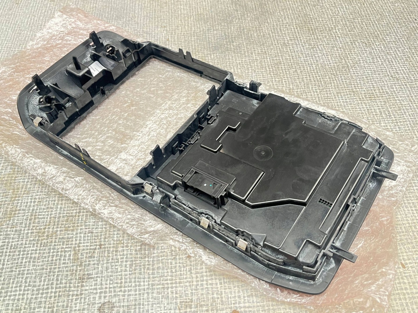FANALE CIELO INTERNO nero SKODA OCTAVIA MK4 5E3959569A Originale!