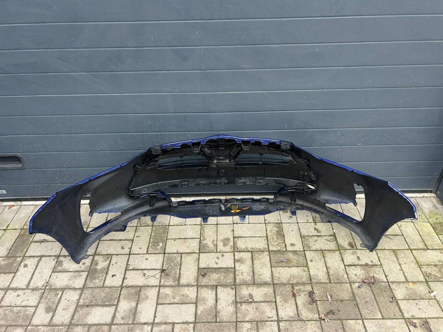 Toyota Yaris 20- 4 IV bumper front front