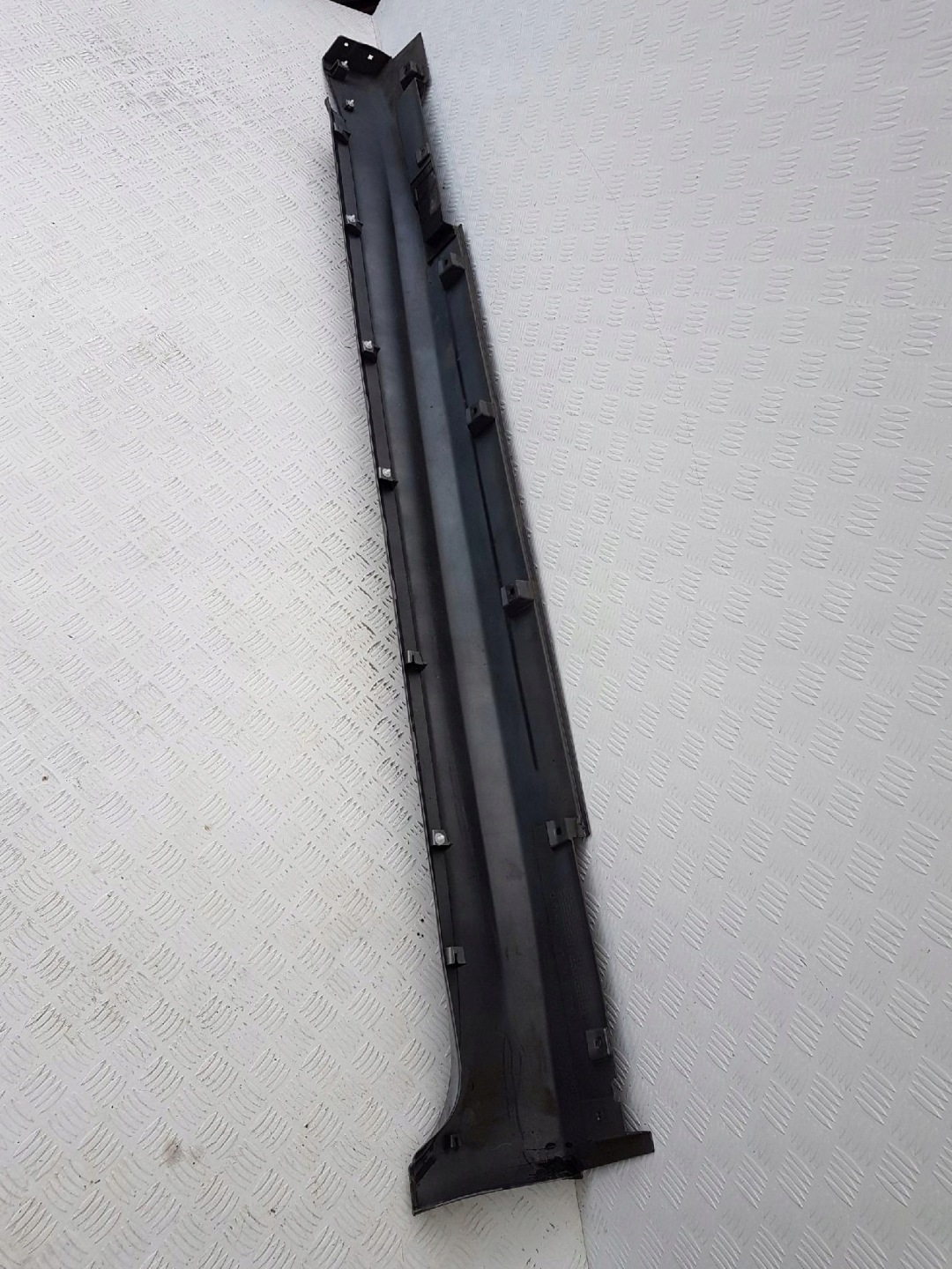 moulding threshold threshold left Infiniti M56 M37 M | GetMotor CI9