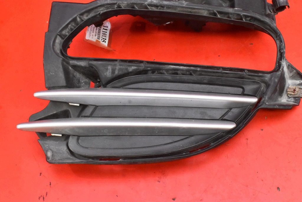 grid of a bumper left front 97050556300 PORSCHE PANAMERA 970 09-13
