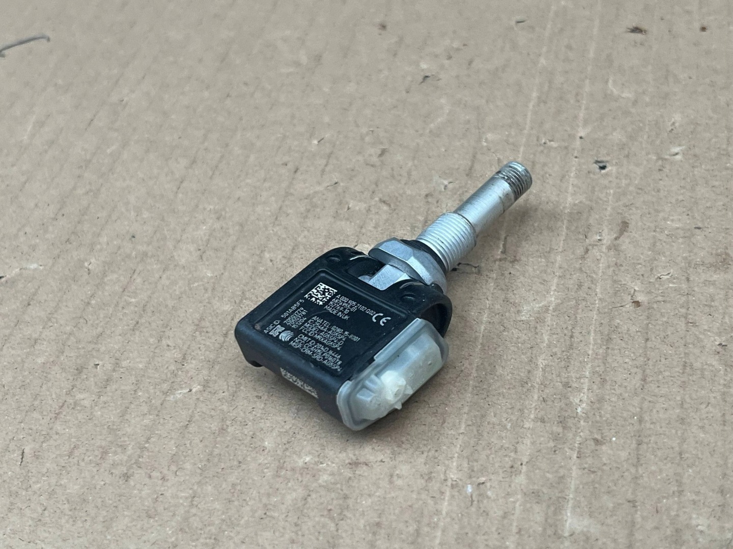 Sensor Druck TPMS Mercedes OE A0009052102 !J