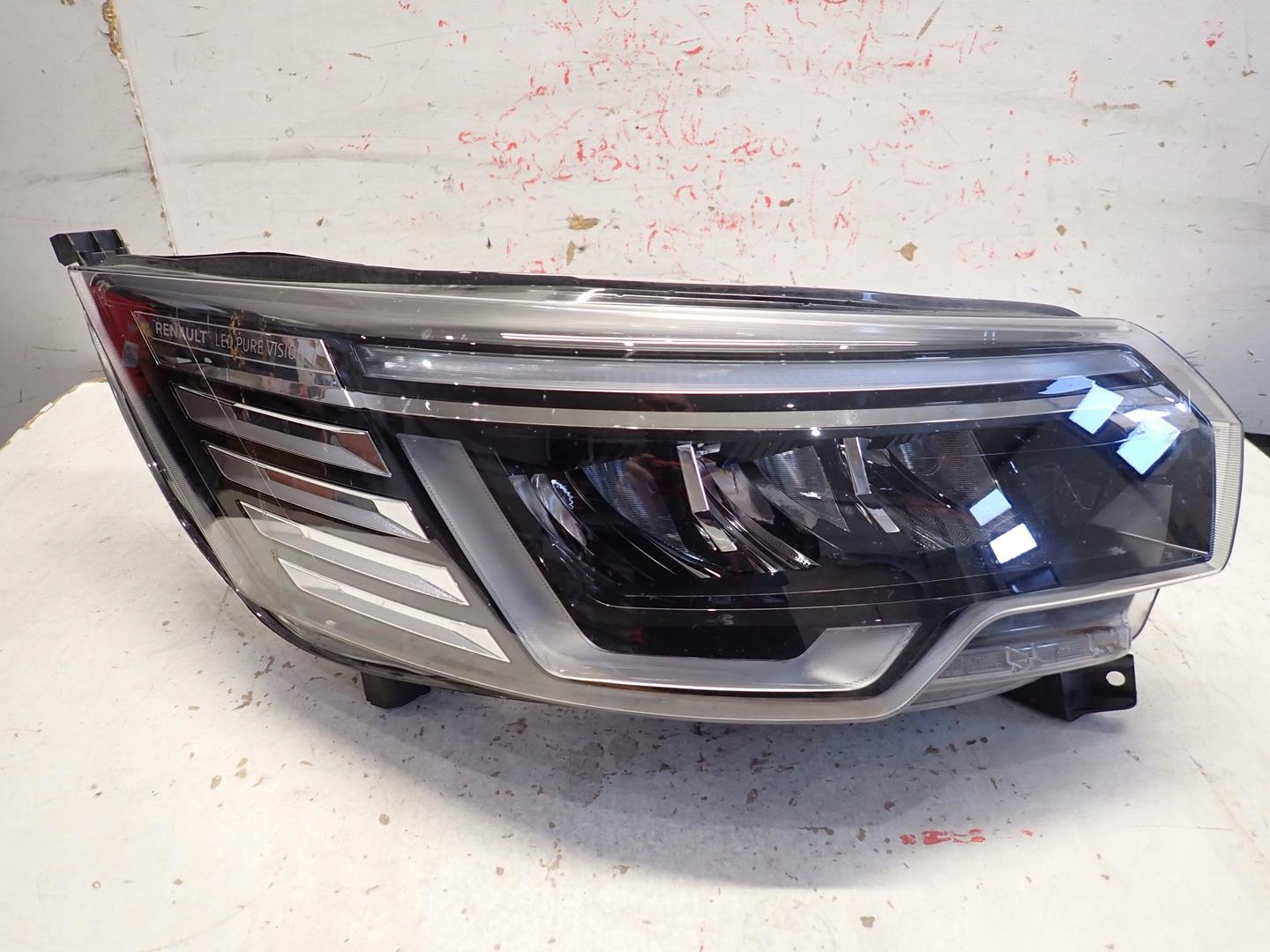 light front right RENAULT TRAFIC III LIFT IV 2021- FULL LED 260102899