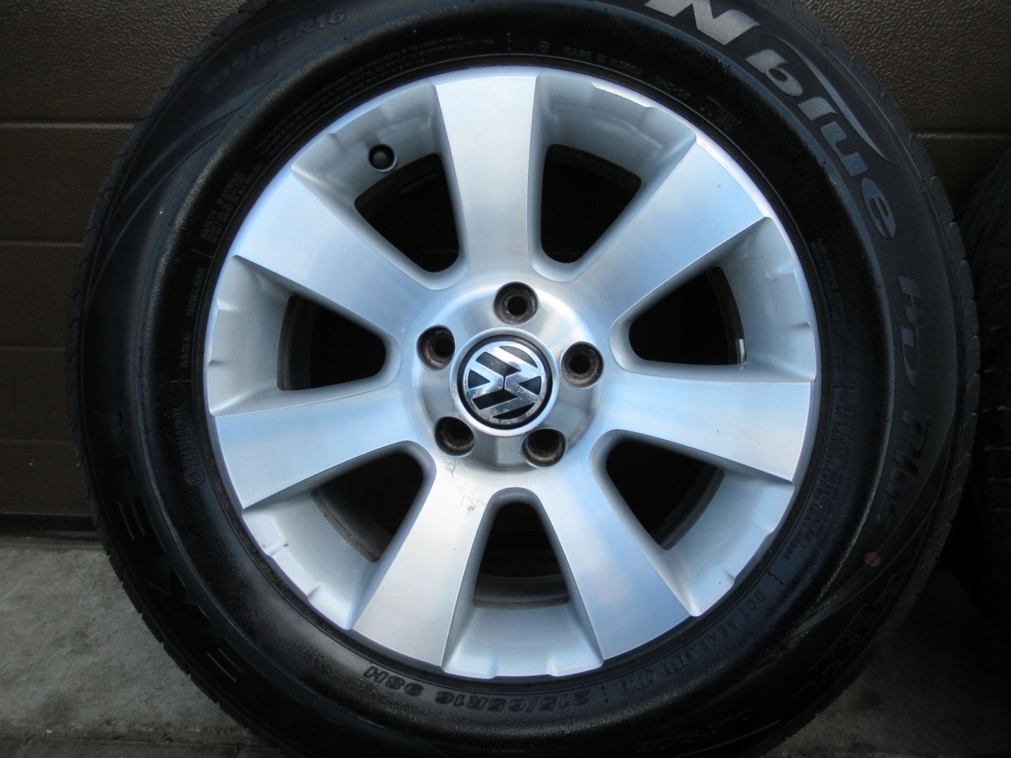 disc 5X112 16 5N0601025A VW TIGUAN 5N