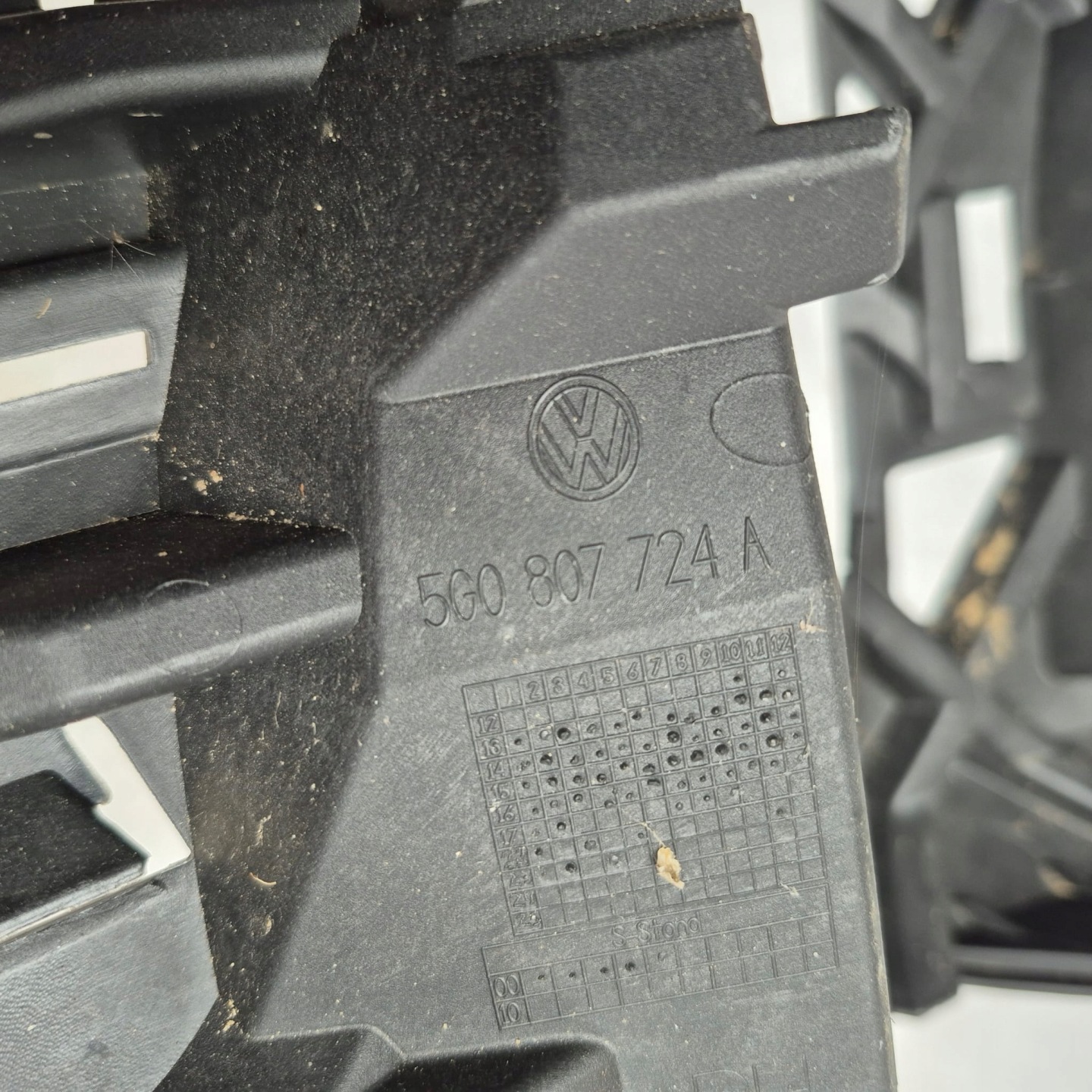 VW GOLF VII 7 GTI 12-16 holder support right front front
