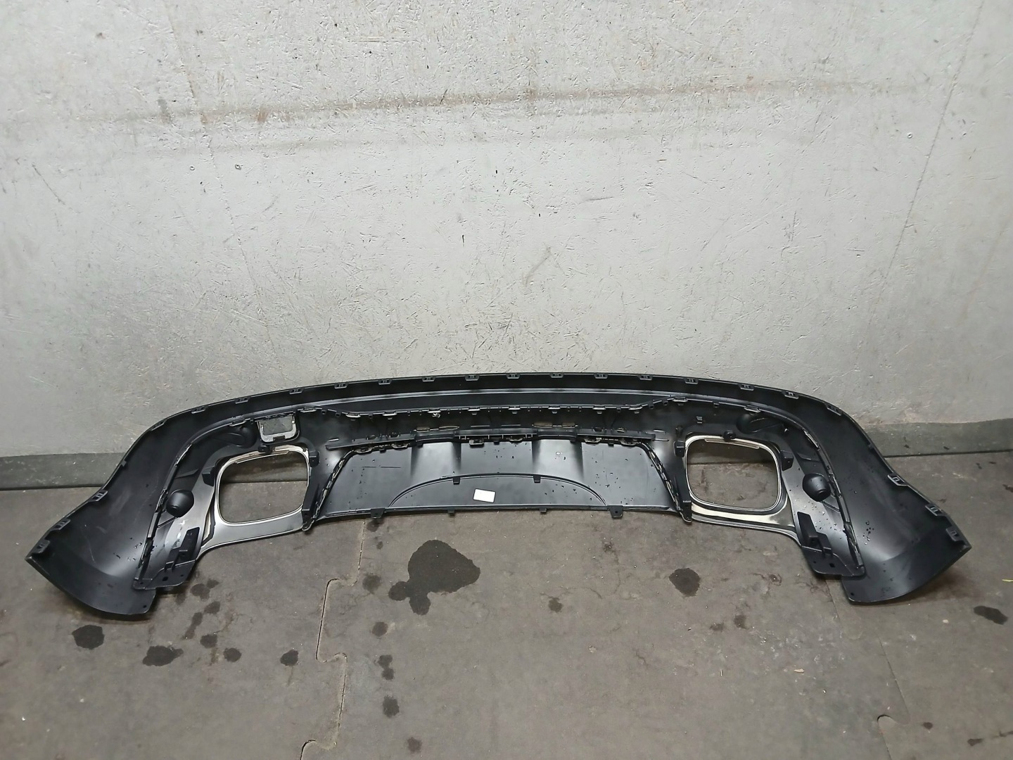 bumper rear part accessories diffuser MERCEDES GLA W156 A156 A1568852600