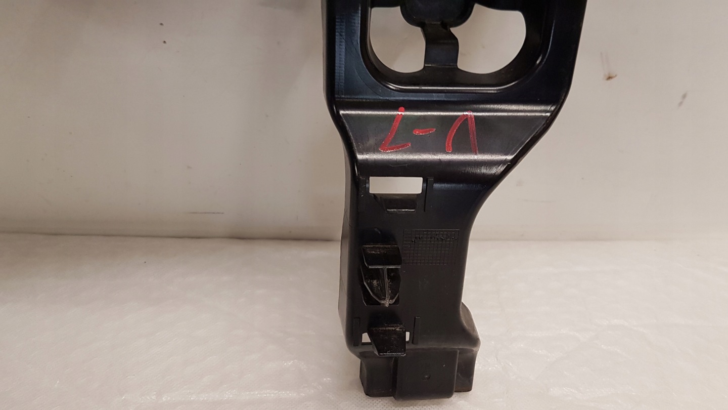 bumper bracket rear part BMW SERIA 1 F40 8496655